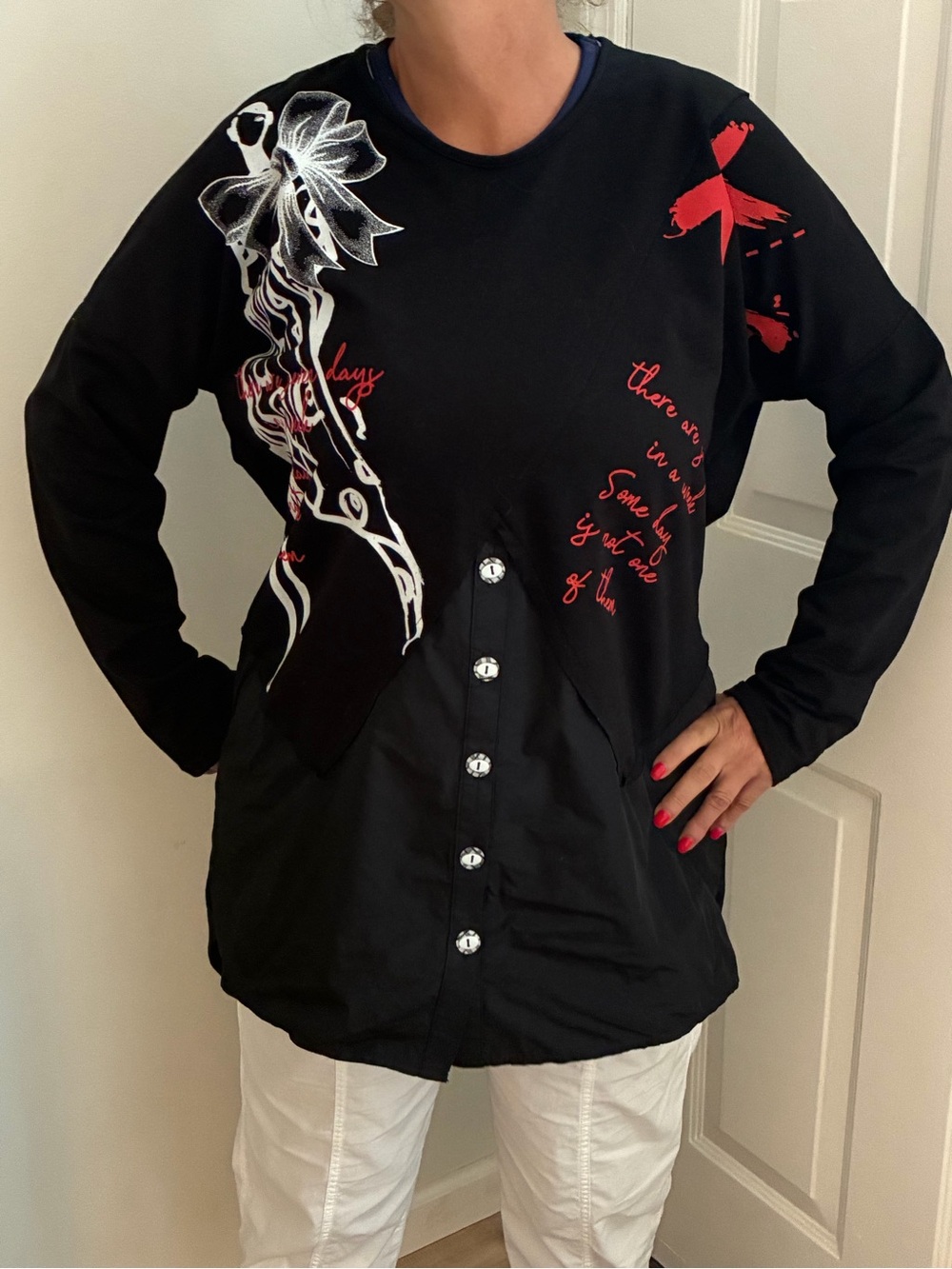 Perla Blanca Black Button-Front Graphic Cardigan with Red & White Accents